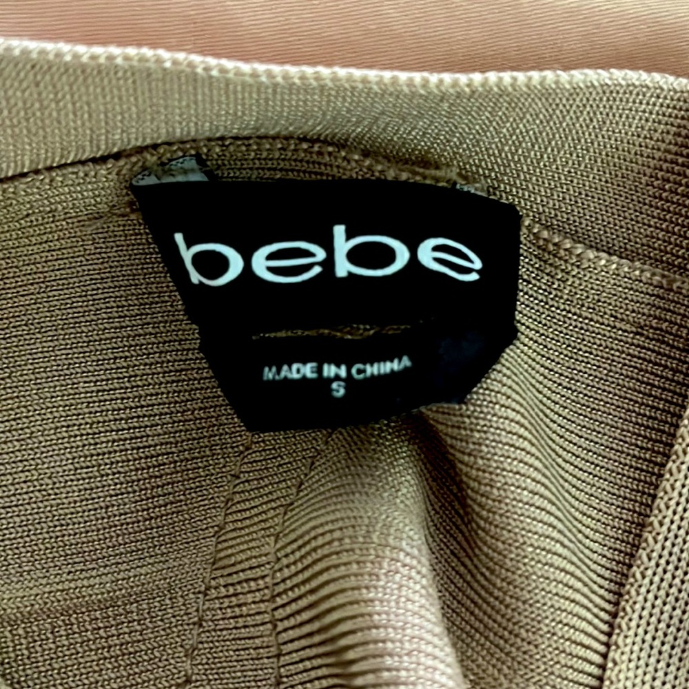 Bebe skirt. Size Small.